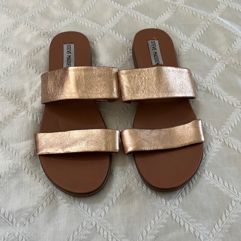 Steve Madden slides